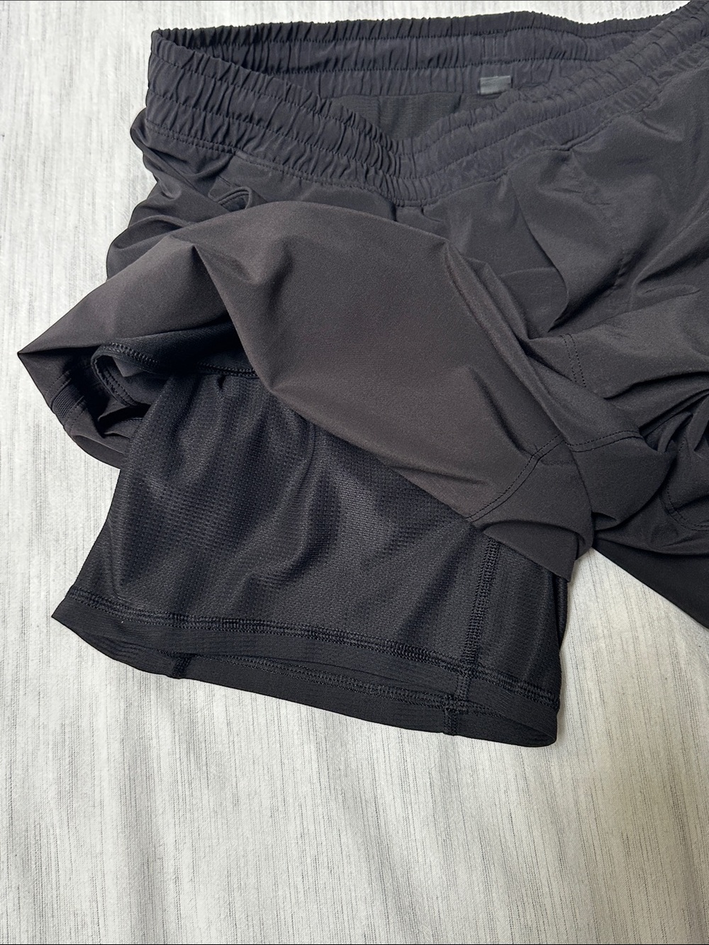 Lululemon Pace Breaker Shorts - Picture 5 of 9